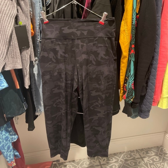 Lululemon camo leggings - Picture 1 of 5